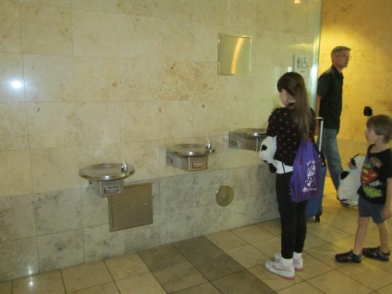 Drinking fountains and knee clearance « Abadi Access